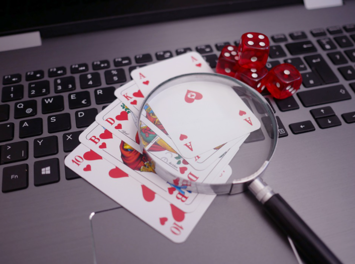 Pros and Cons of Online Gambling